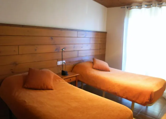 Rurales Les Barnedes Apartment *